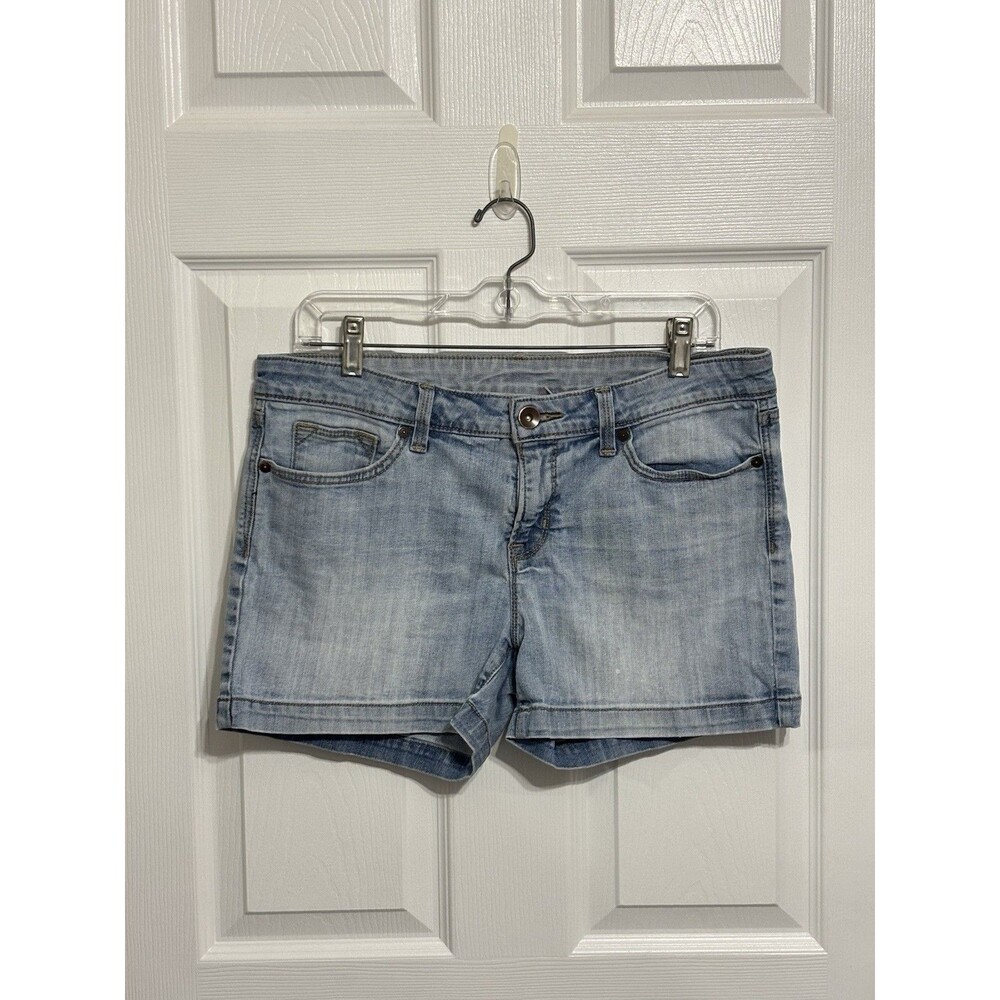 JCP Stretch Size 10 Light Wash Blue Denim Women's Jean Shorts Casual 3.5” Inseam
